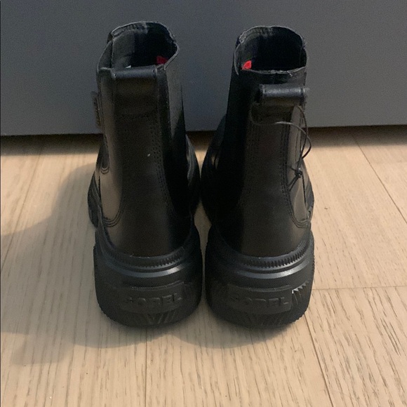Sorel Black Waterproof Chelsea Boots | Women’s US8.5 - Picture 4 of 6
